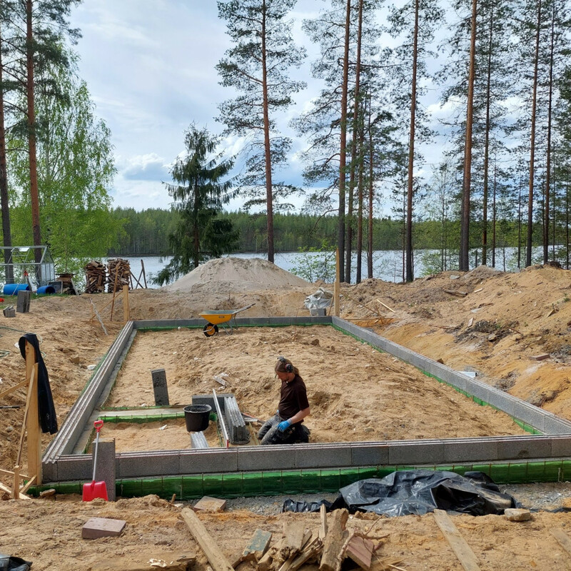 Rakennus alkuteijöissään